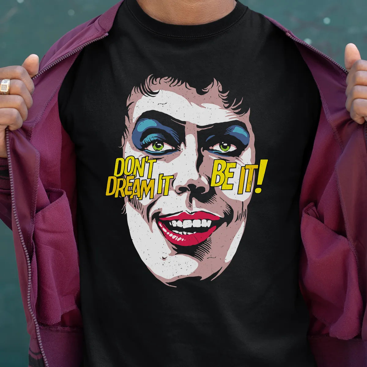 Classic Unisex T-Shirt - FRAJ7WMM