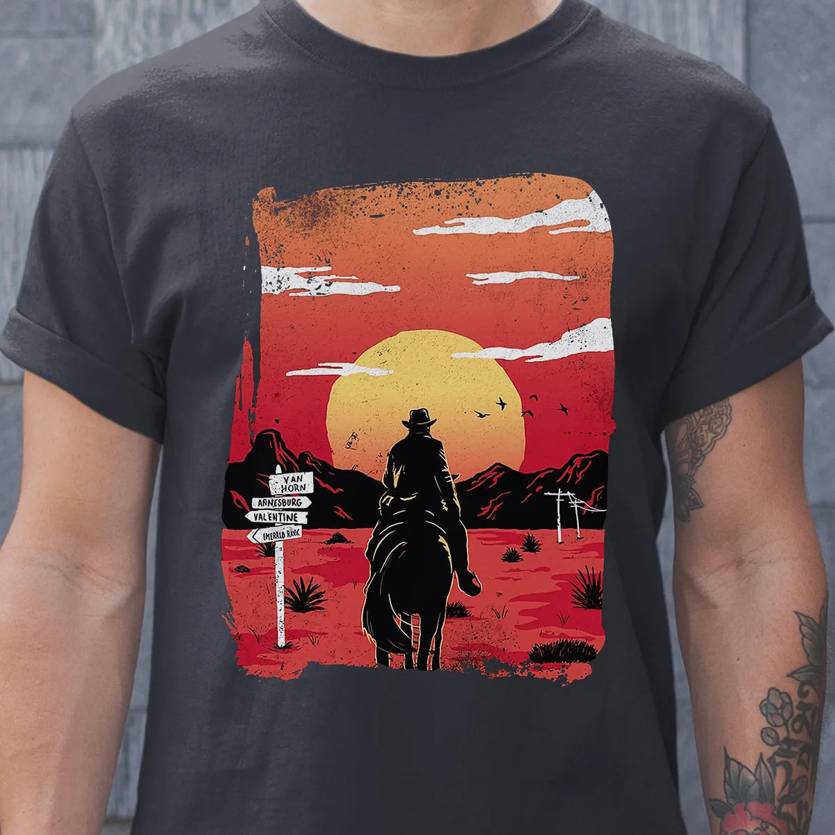 Classic Unisex T-Shirt - LTGE5QV2