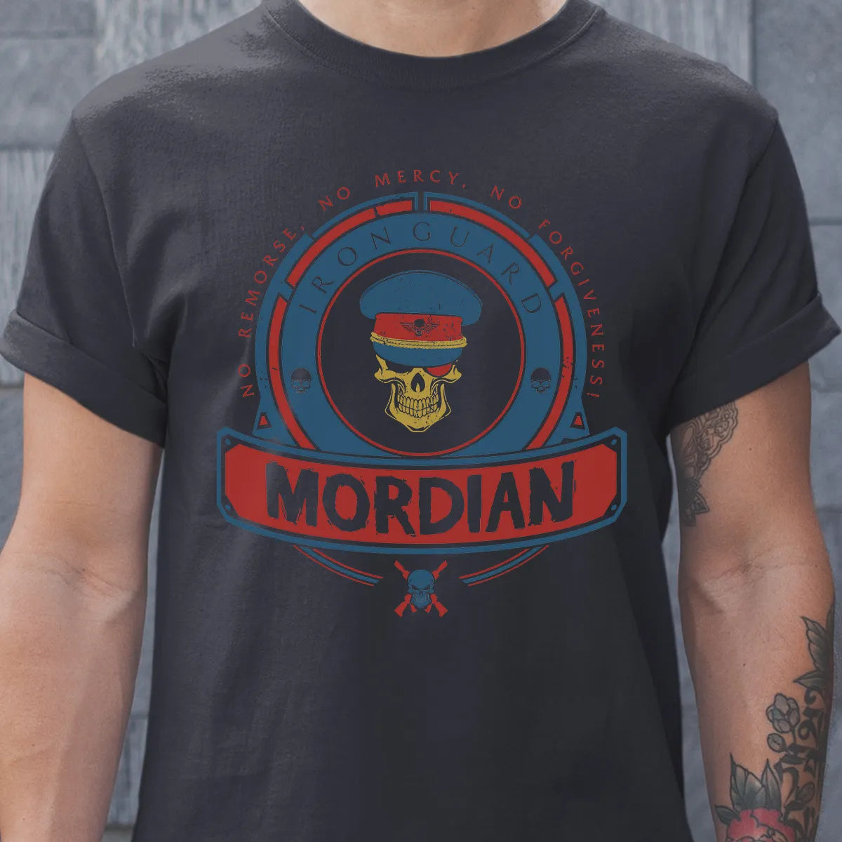 Classic Unisex T-Shirt - 8GU47RLE