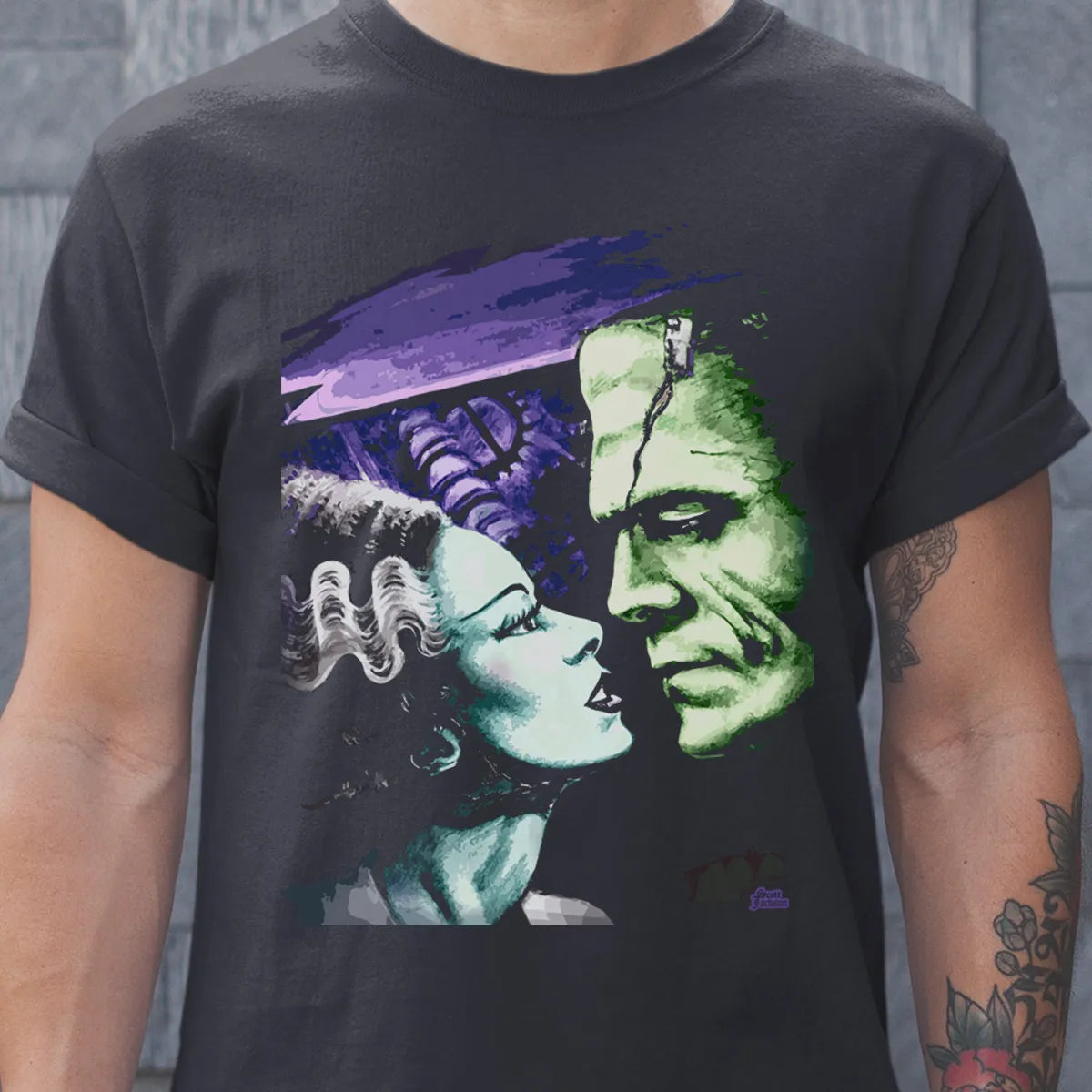 Classic Unisex T-Shirt - LNUYRAD4