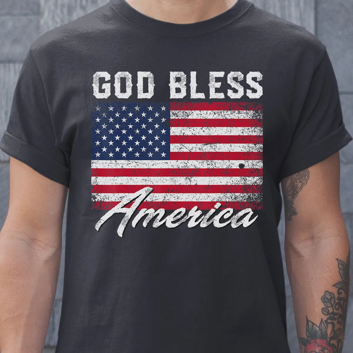 Classic Unisex T-Shirt - MC2YPV1T