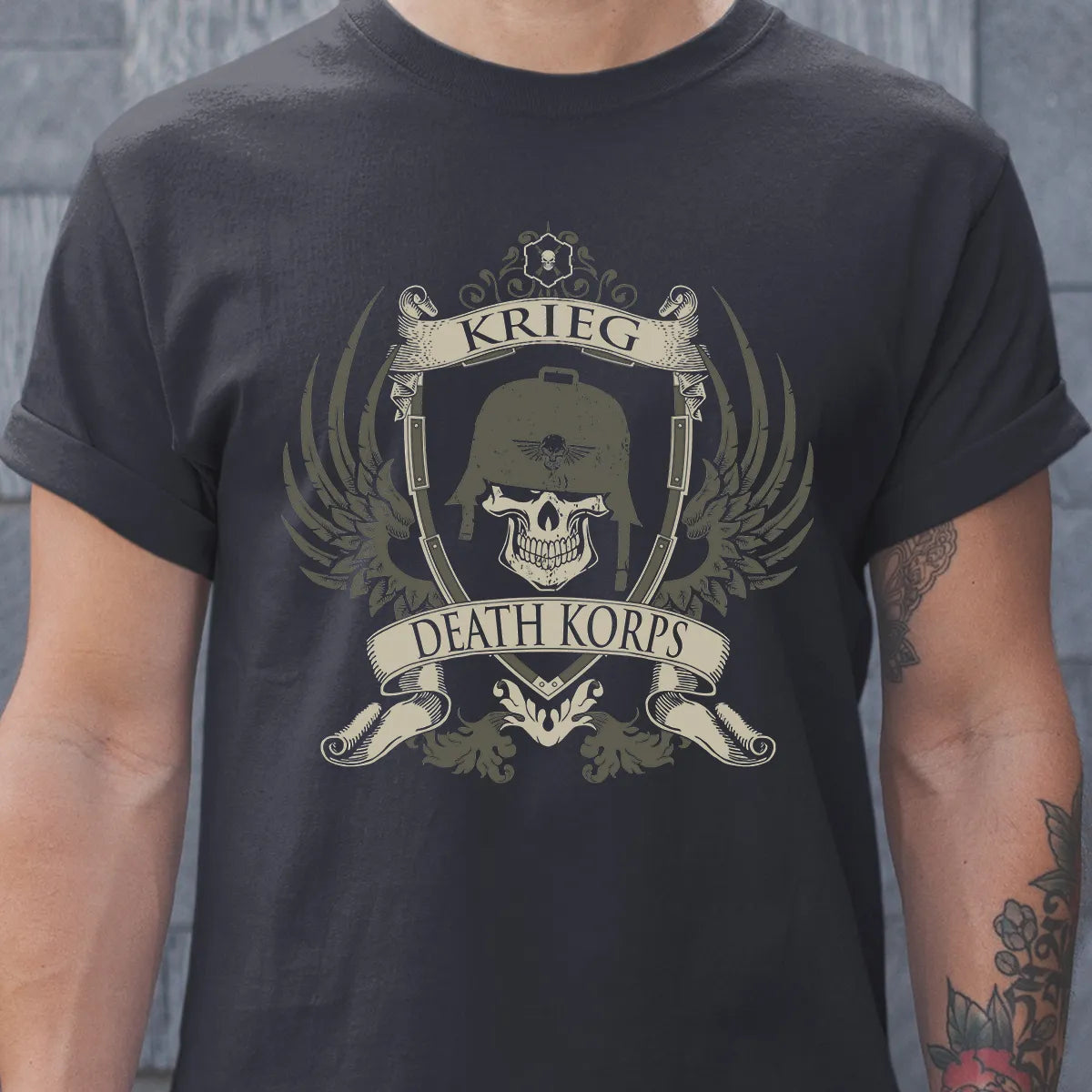 Classic Unisex T-Shirt - 67N61HA5