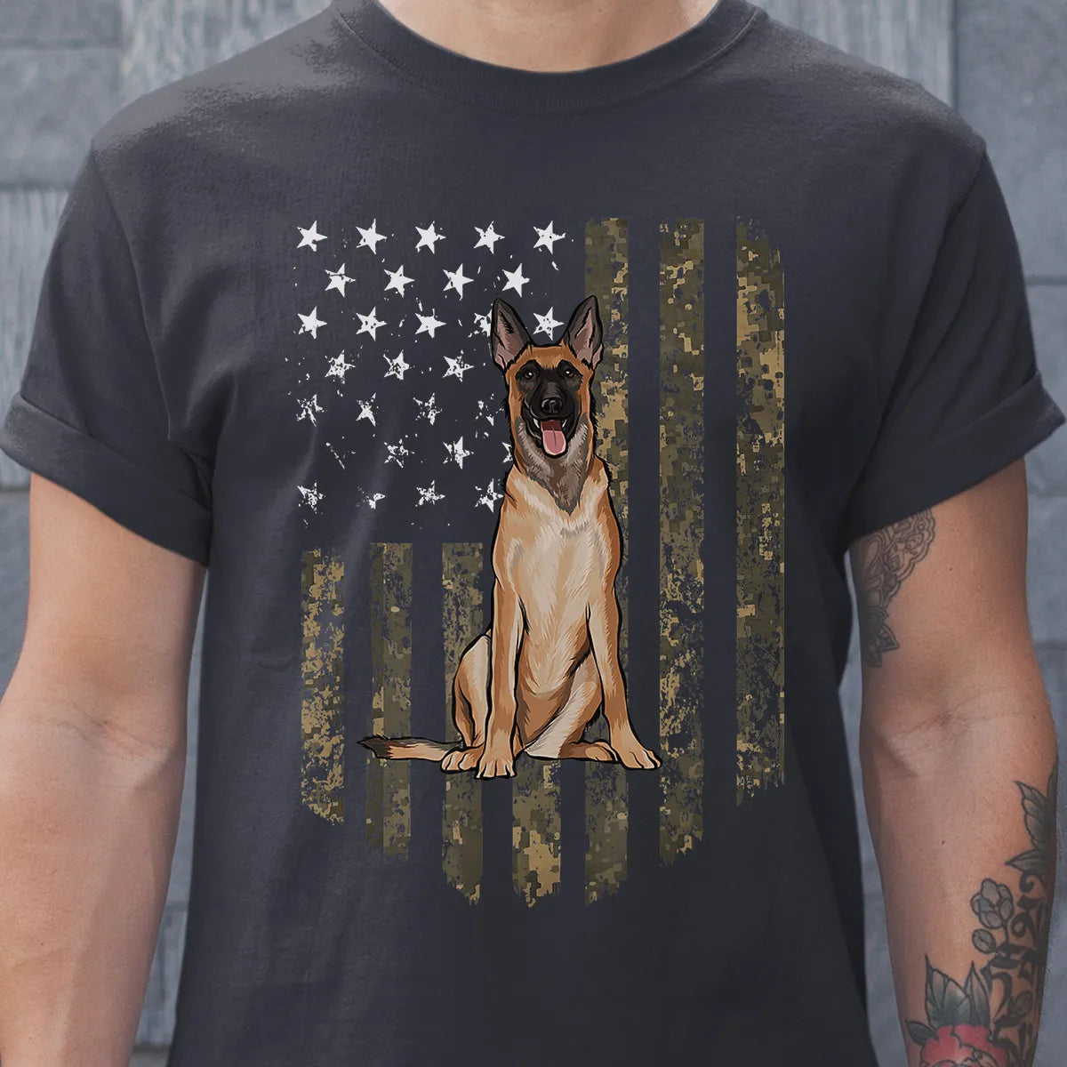 Classic Unisex T-Shirt - 5TVE3P85