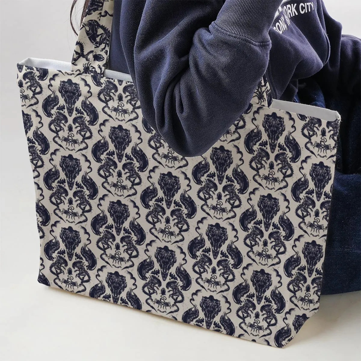 Large Tote Bag - KYLFE8N7
