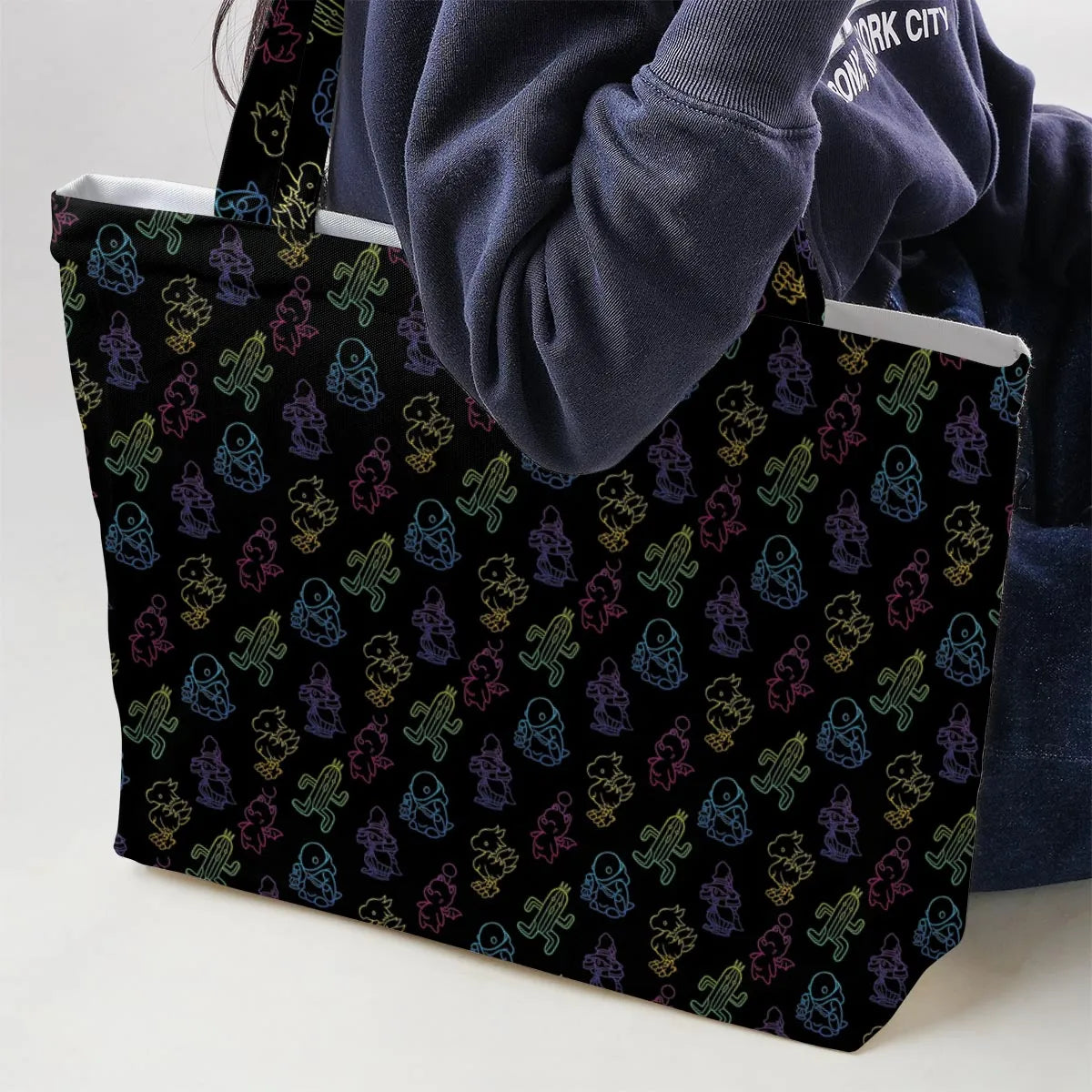 Large Tote Bag - XQ4V6QN8