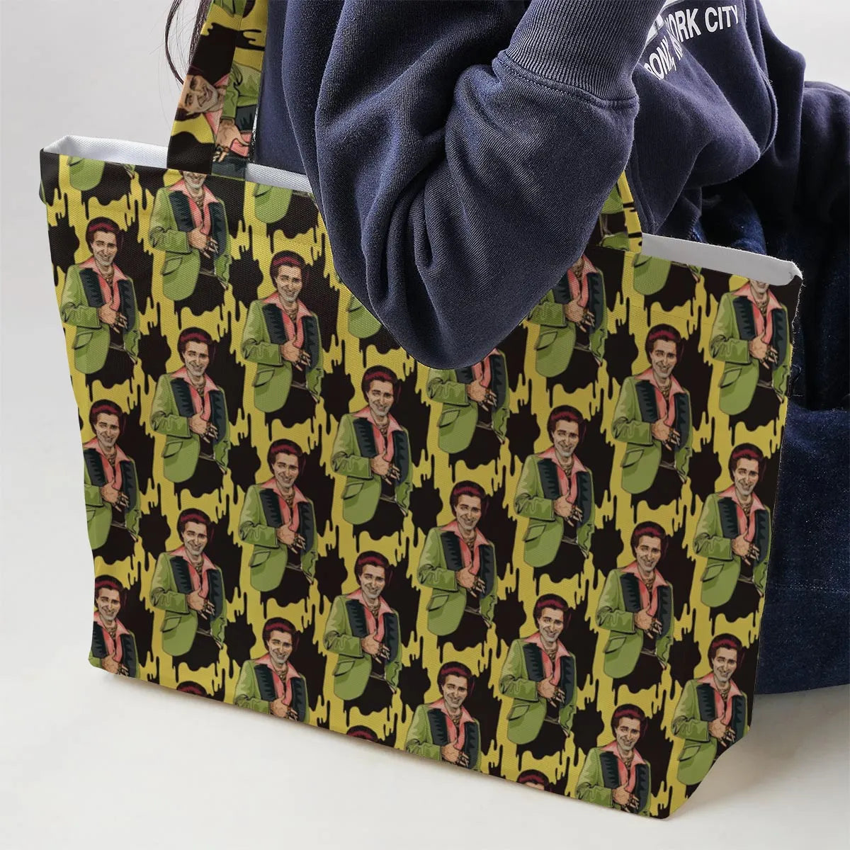 Large Tote Bag - Q8W847H2
